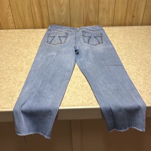 Seven7 Cropped Classic Blue Denim Jeans - Picture 6 of 7